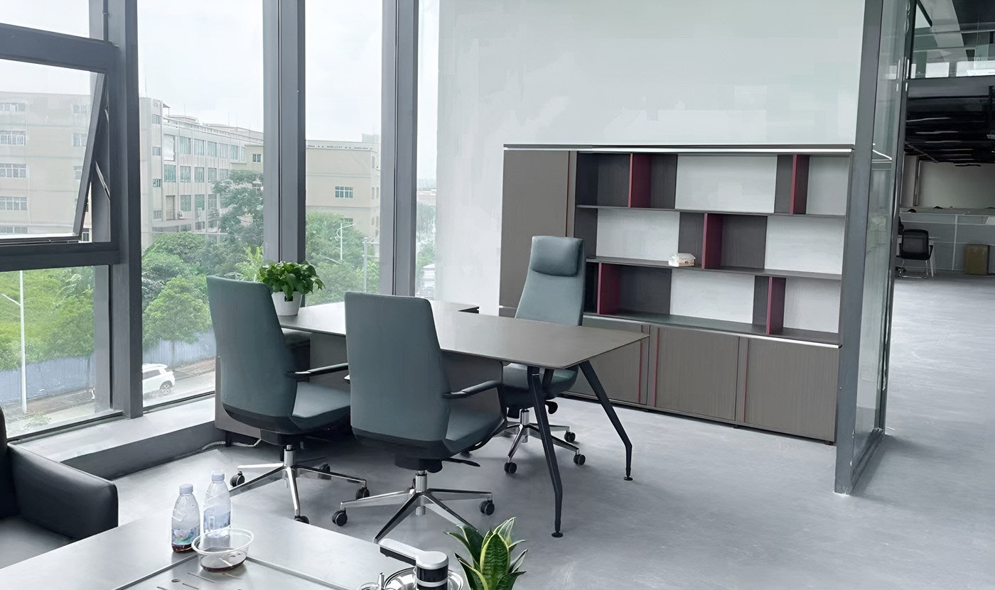 Ergonomically designed executive office chair with headrest